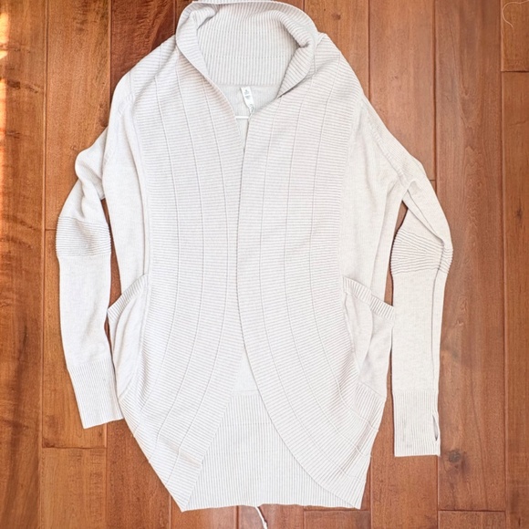 Lulumelon Transformation Wrap Cardigan Womens Size 6 Gray - Picture 5 of 14